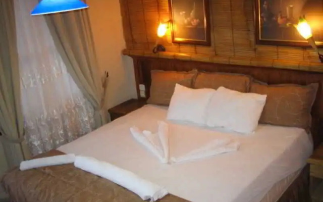 Sato Hotel Side