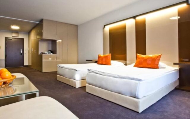 Platinum Apartments Aparthotel