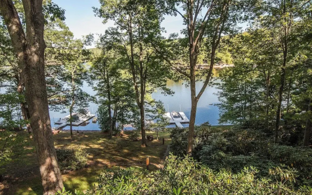 Ski Shore by Taylor Made Deep Creek