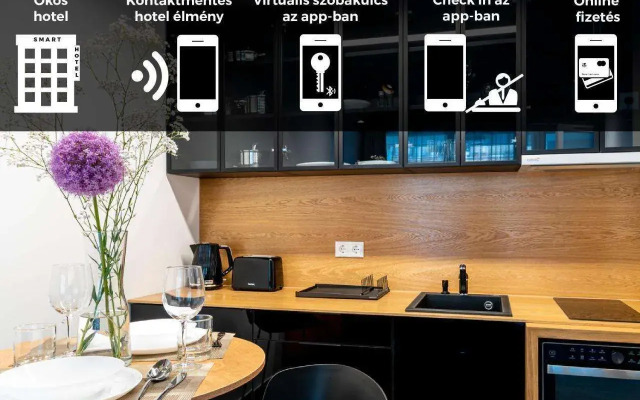 Noir Hotel
