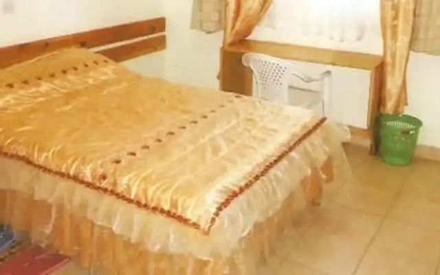 Golden Palm Breeze Hotel
