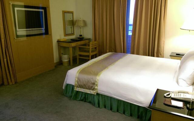 Crystal Plaza Hotel Kaohsiung