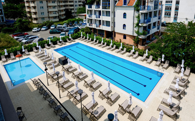 Hotel Laguna Park Sunrise