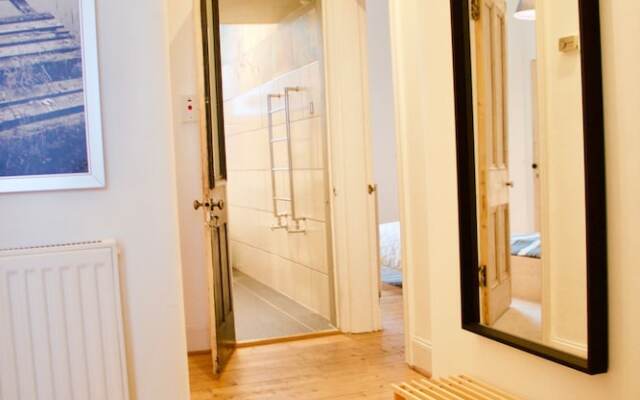 2 Bedroom Seaside Flat