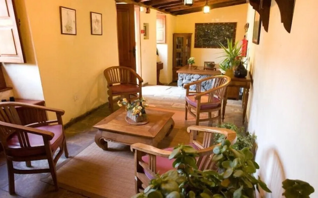 Casa Del Cura Viejo