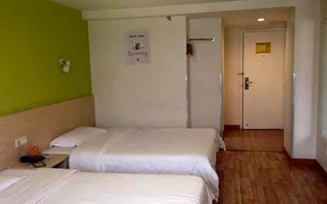 7Days Inn Qingdao Haiyunan Xinglong Road