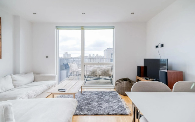 Modern Bermondsey Apartment