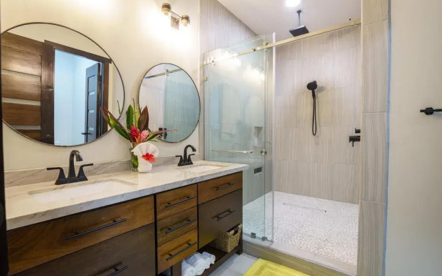 Casa de Wilson - 5 Bedroom Beachfront Villa