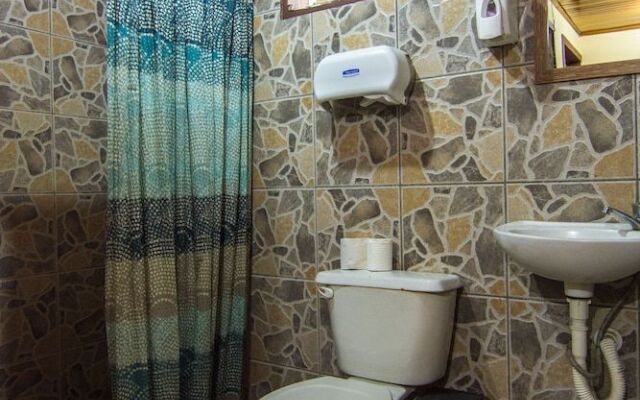 Que Tuanis Hostel Monteverde