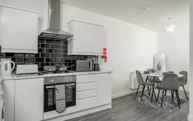 3bed/near Canning Town Stn/balcony/central Location