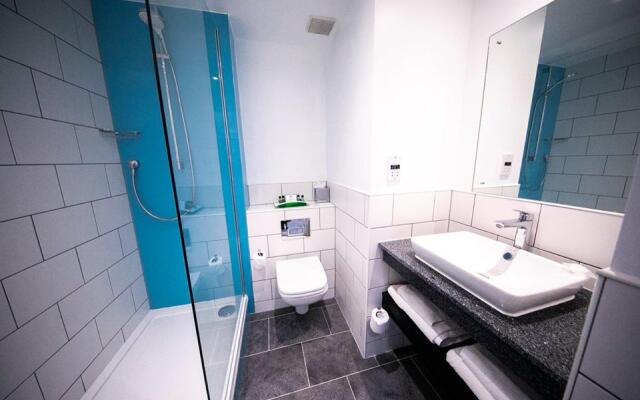 Holiday Inn Kenilworth - Warwick by IHG