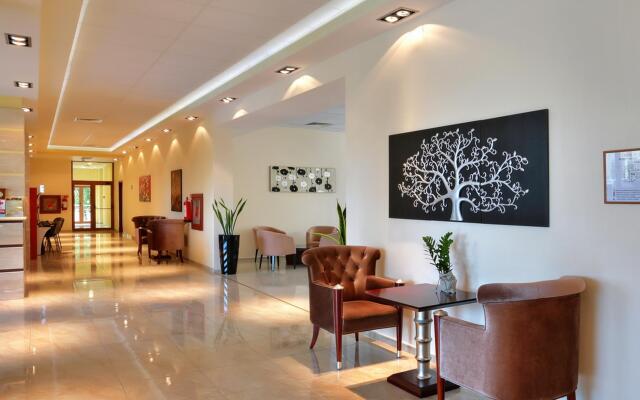 Apart Hotel Golden Line