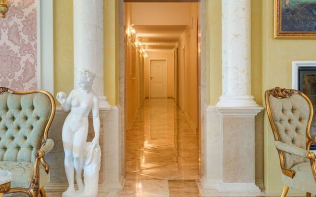 Venera & Anastasia Palace Apartments