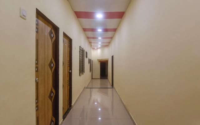 OYO Flagship 44010 Ananda Inn