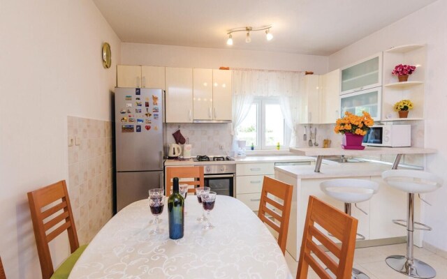 Beautiful Home in Plat With Wifi and 3 Bedrooms