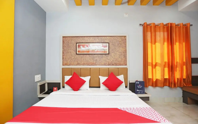 Oyo 23395 Hotel Taj & Restaurant