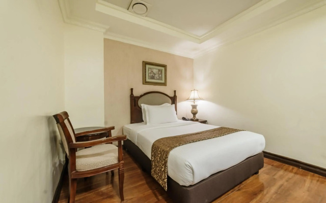 Villa Caceres Hotel