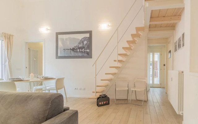 The Sweet Square Flat