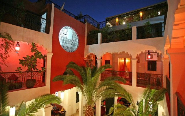 Riad Fabiola et Spa By La Siredrah