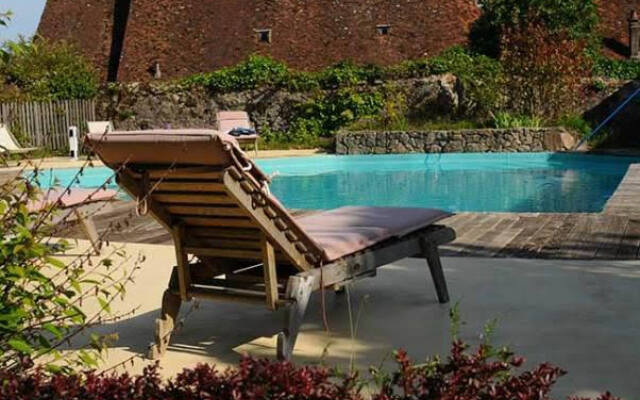 Hostellerie de la tour dauxois