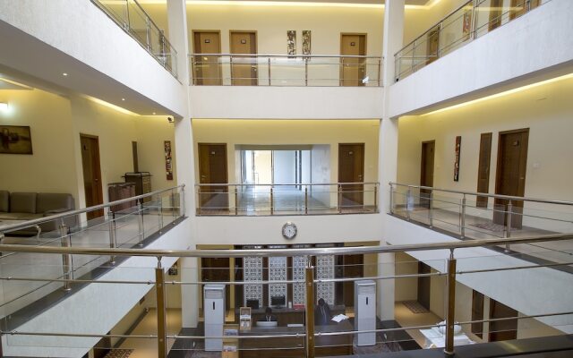 Palette - Hotel Deepali Palace