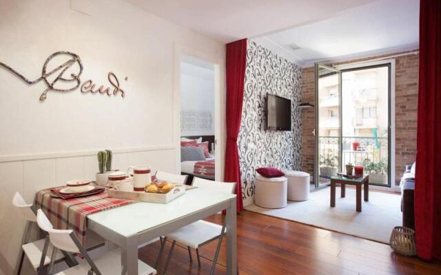 Enjoybcn Gaudi Apartments