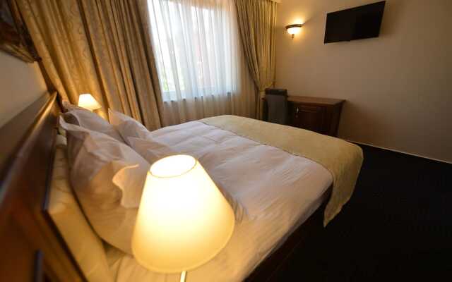 Noblesse Boutique Hotel