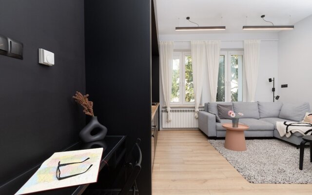 Atmospheric Jagielly by Renters