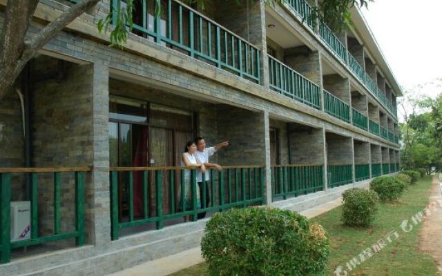 Qijing Hostel