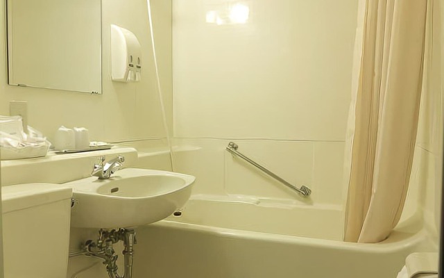 Ginza International Hotel