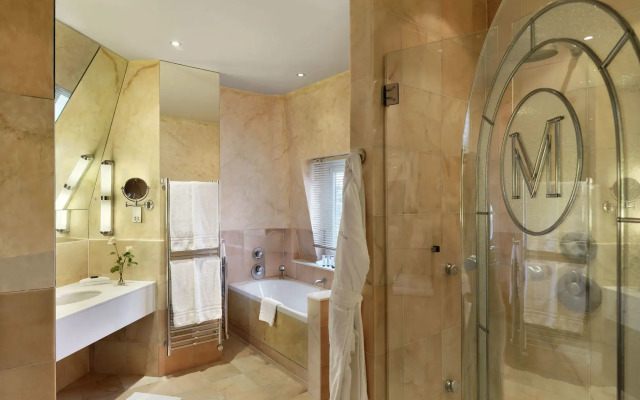 The Mandeville Hotel