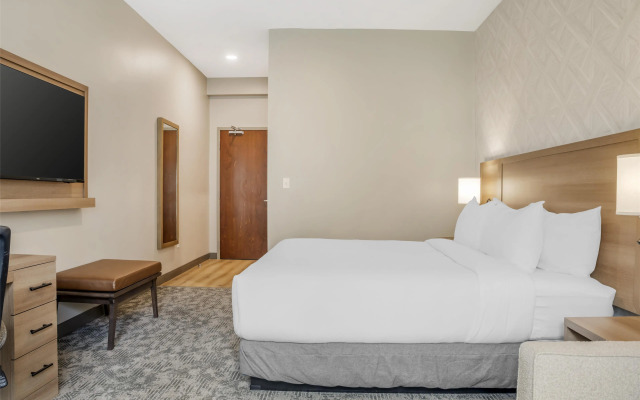 Best Western Plus Bridgewater Hotel & Convention Centre