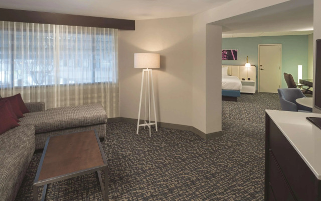 DoubleTree by Hilton Hotel Austin Northwest Arboretum