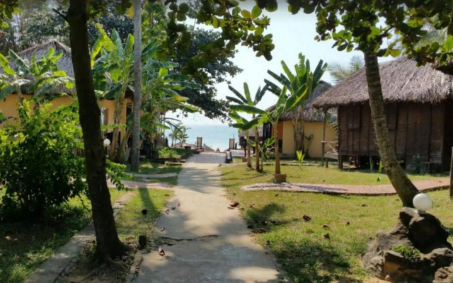 Moon Resort