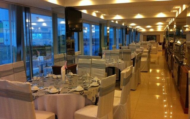 Sea Light Hotel