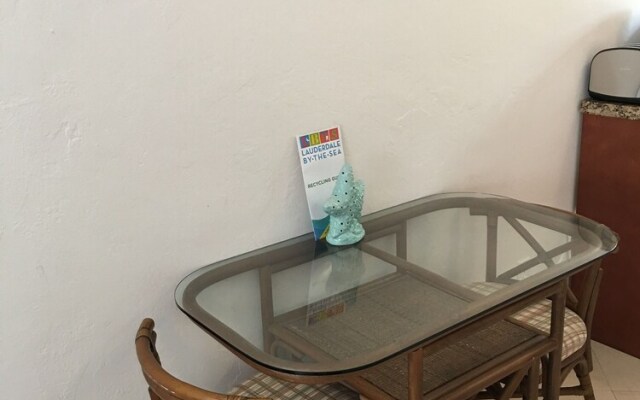 Sunny Shores Inn & Suites