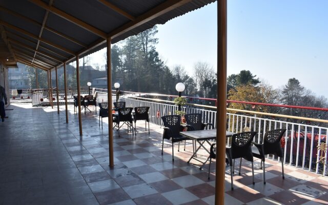 Al-Qamar Hotel Murree