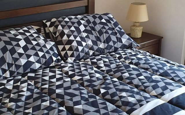 2501 Blanco Encalada