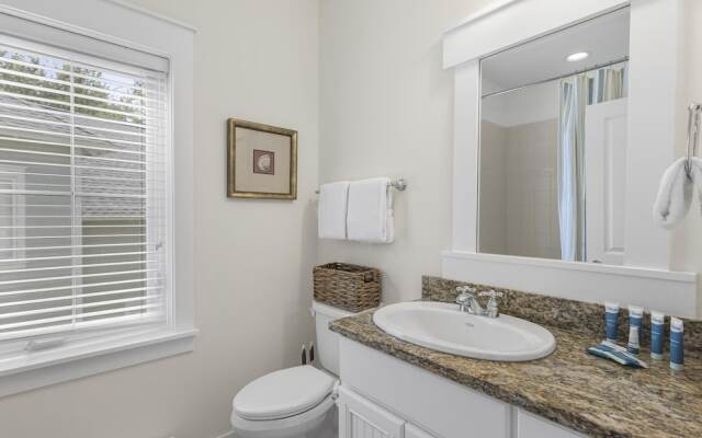 1285 Laurel Grove 'seabatical'