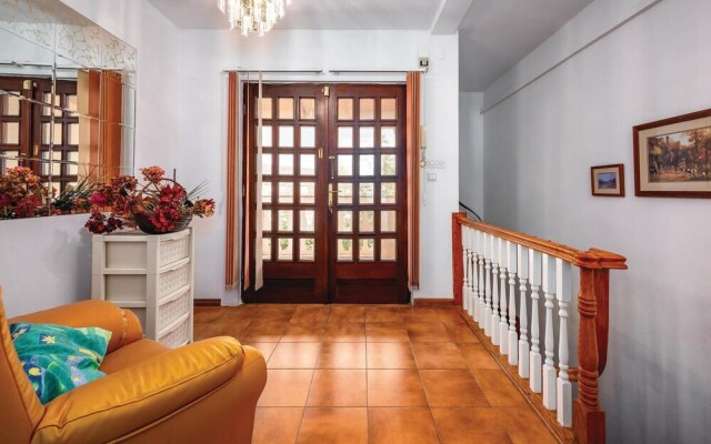 Awesome Home in Labin With 4 Bedrooms and Outdoor Swimming Pool