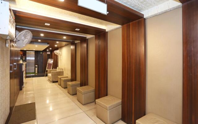 Capital O 5758 Hotel Square 36 By Arn Group