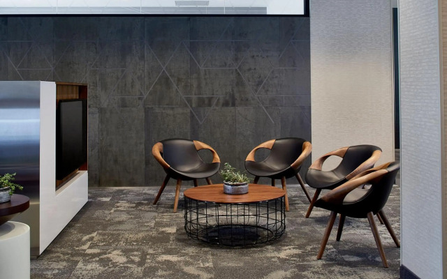Courtyard by Marriott Minneapolis West