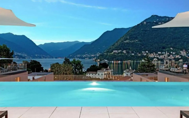 Hilton Lake Como Hotel