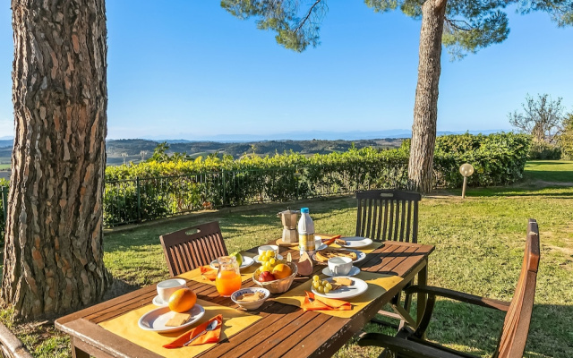 Amazing Chianti Site Pini Shared Pool