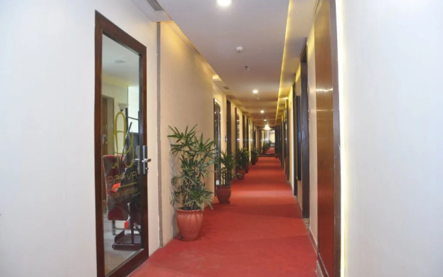 Oyo Premium Lawrence Road