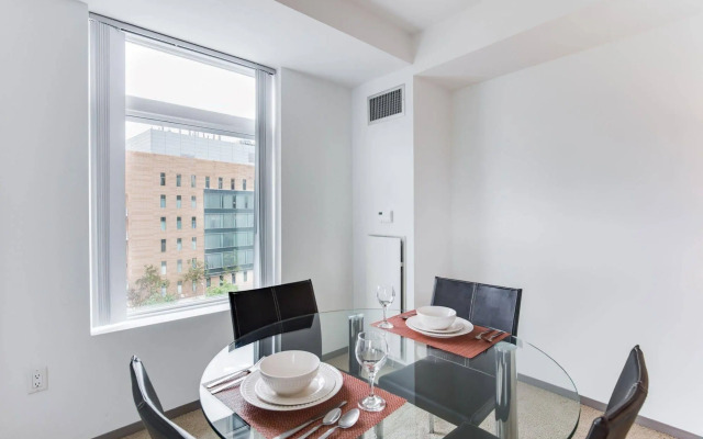 Global Luxury Suites at Kendall West