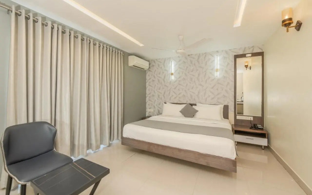 OYO Premium Light House Hill