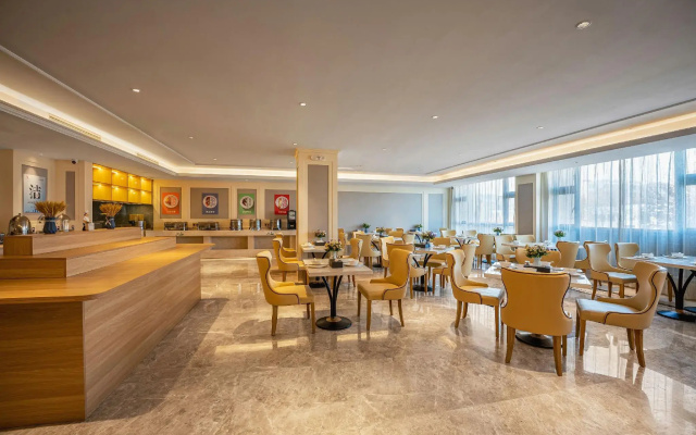 Vienna hotels （ Hebi sands international store）