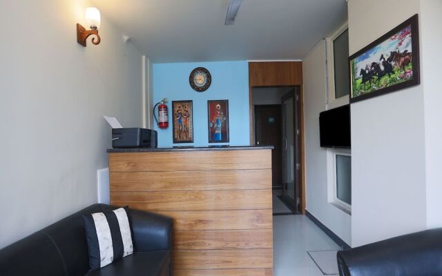 OYO 8526 SD Royal Inn