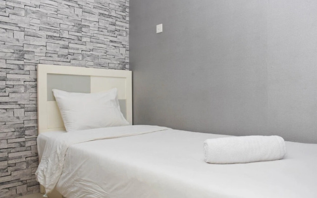 Comfort Living 2Br At Bassura City Apartment